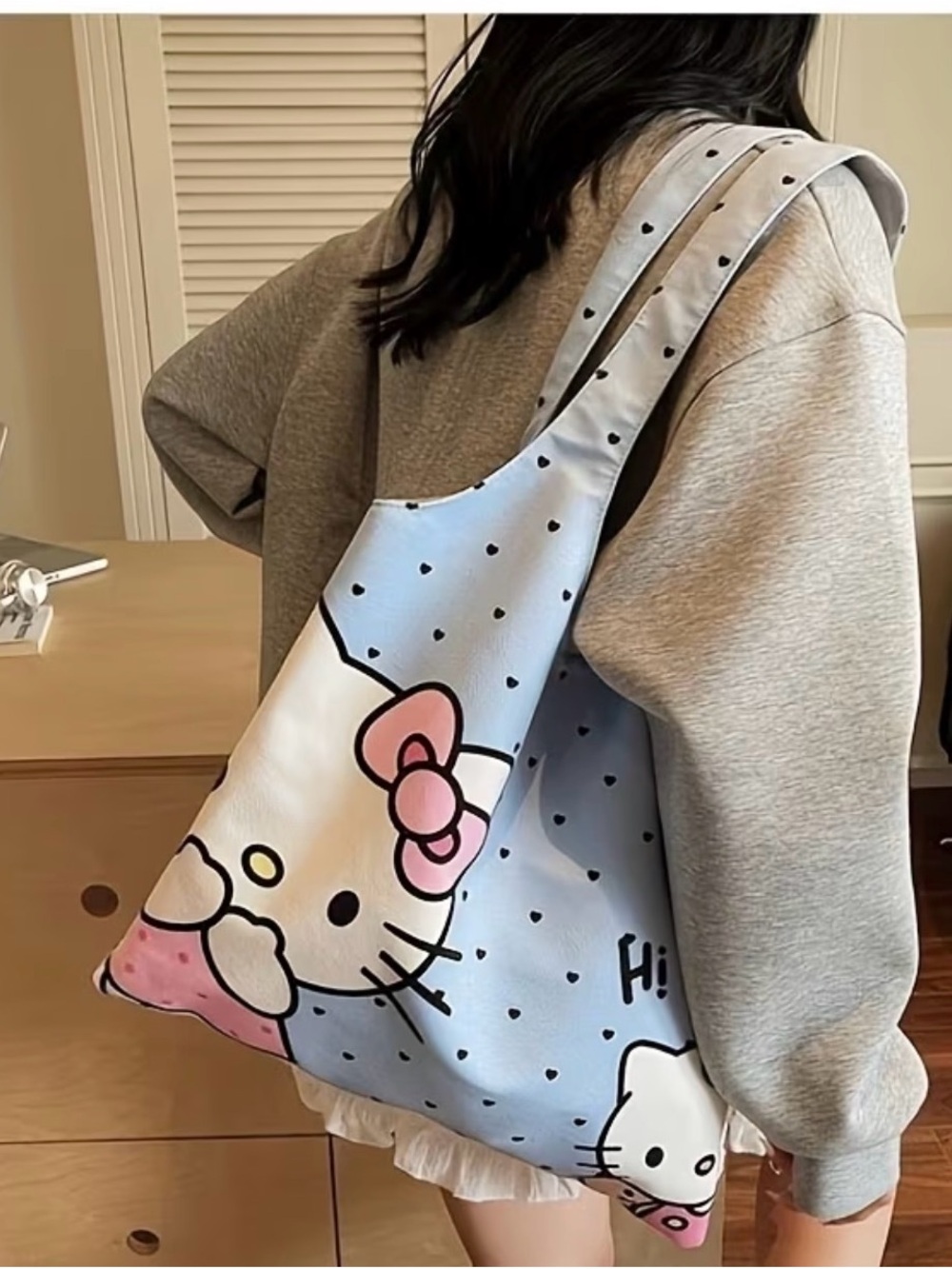 Blue hello kitty tote purse